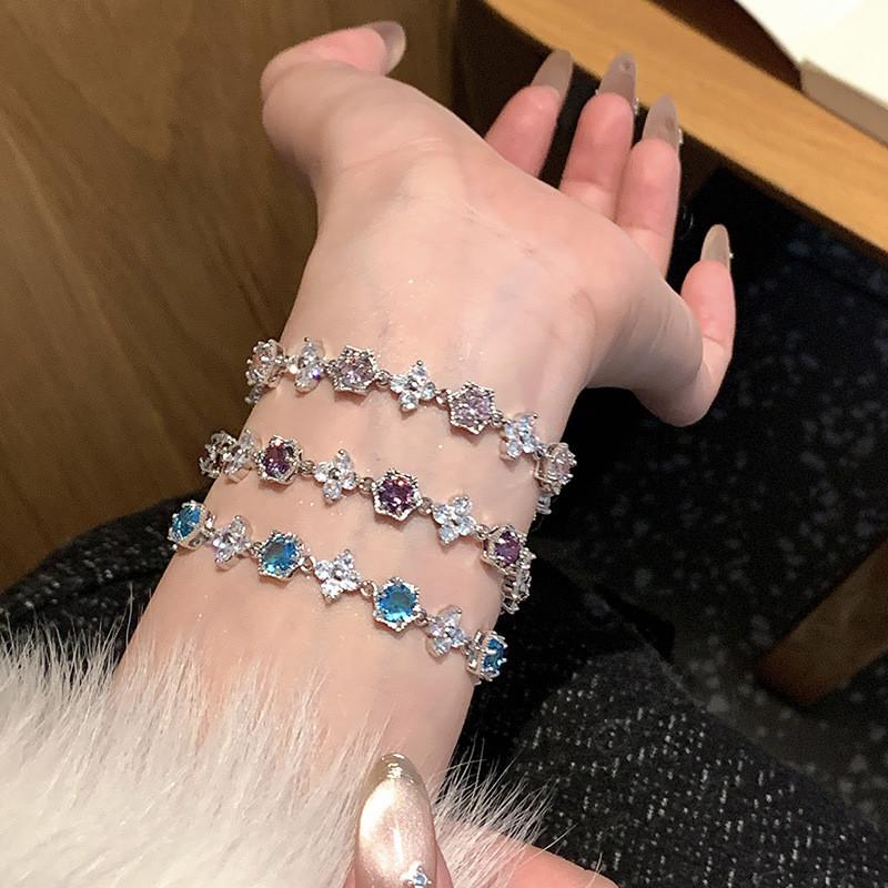 Floral Zircon Stone Womens Bracelet With Copper Material For Elegant Summer Fashion