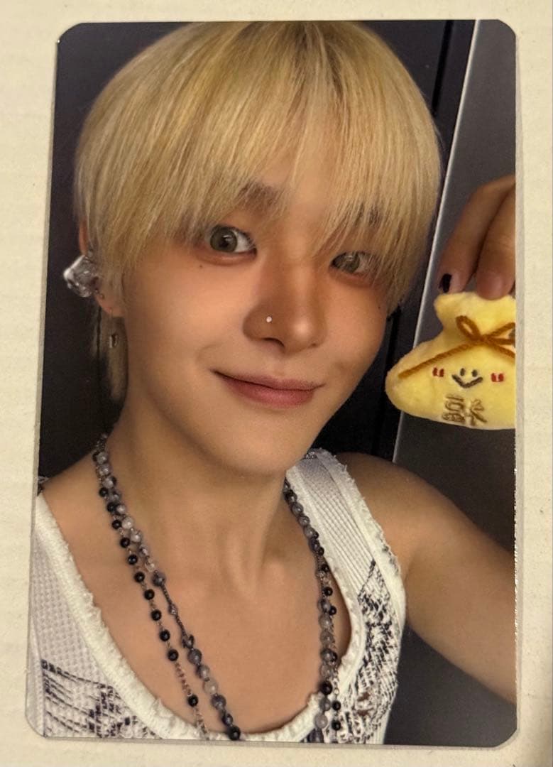 [USED] TREASURE Season s Greetings 2026 Jihoon Photocard