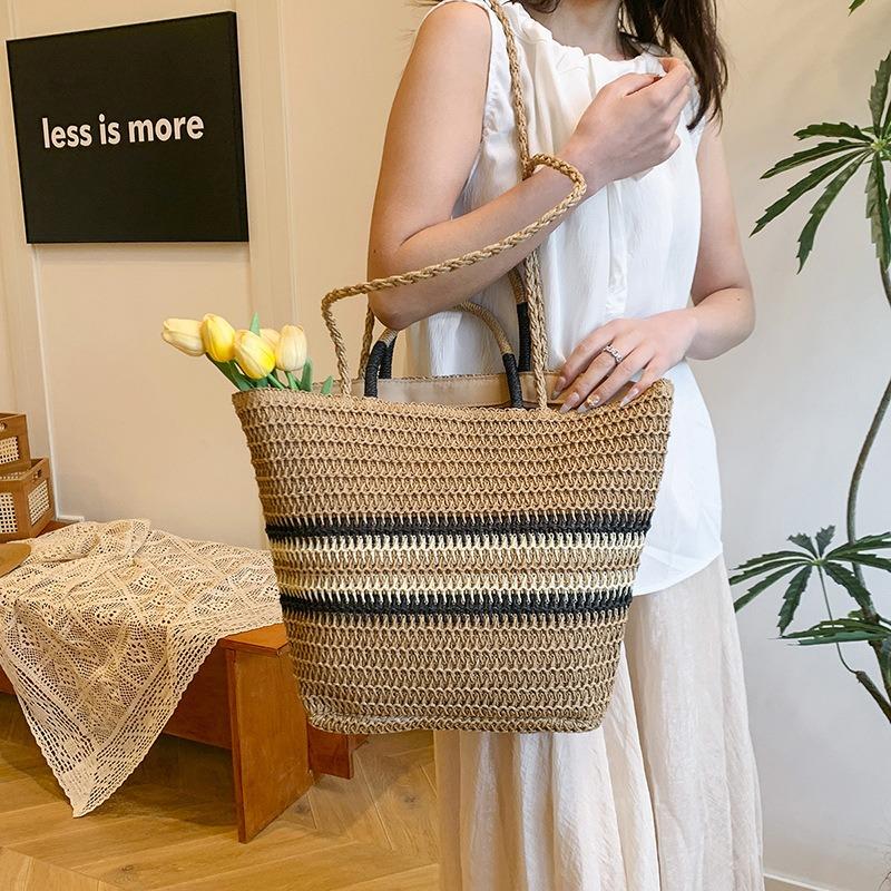 New Summer Shoulder Bag Splicing Striped Straw Bag Women's Popular Fashion Simple Tote Bag Messenger Bag