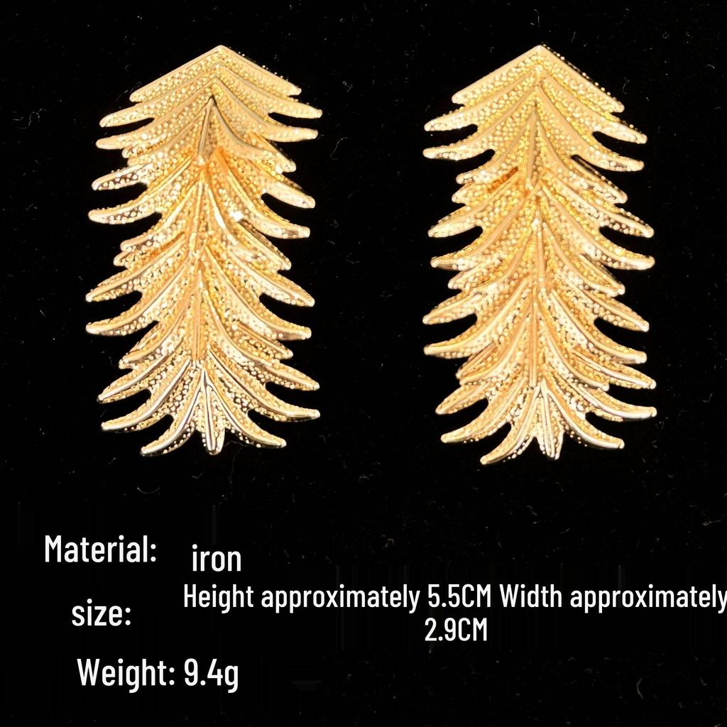 European-American Retro Gold Leaf Earrings