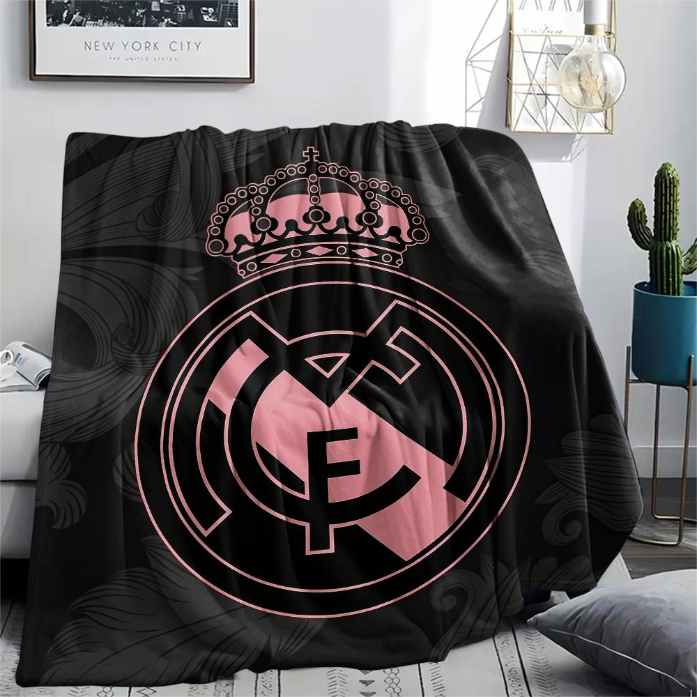 Real Madrid Team,pattern Flannel Blanket, High quality Comfortable for All Seasons, Home Decor, Warmth and Comfort, Perfect for Gifts.