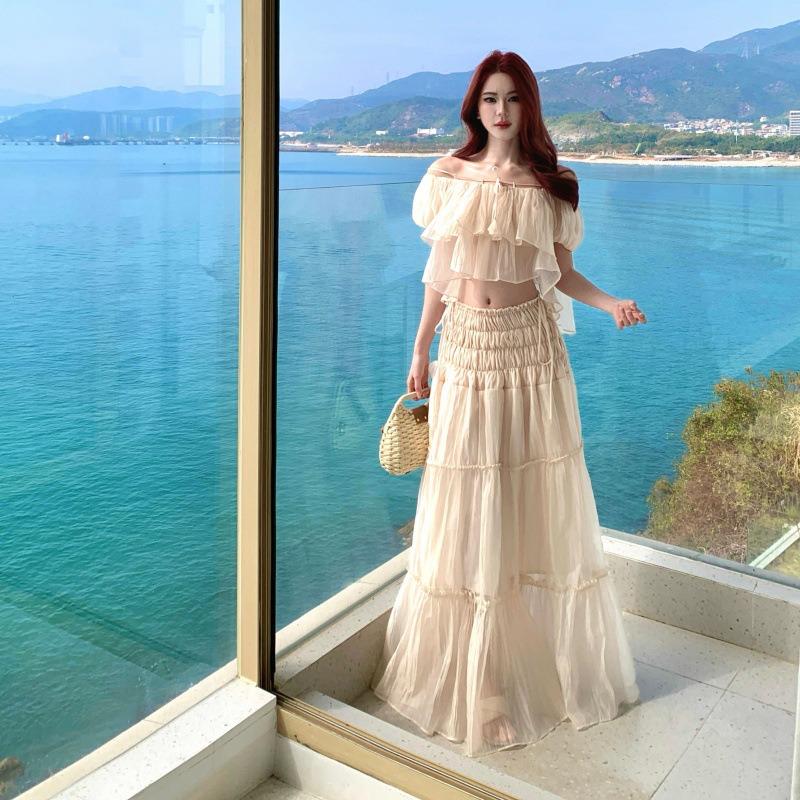 Bohemian G Wears A One-word Shoulder Fungus Edge Top Skirt Set French Gentle Two-piece Set