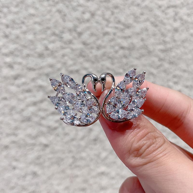 Elegant Korean-Style Zirconia Swan Brooch for Women - Perfect for Weddings  Formal Attire