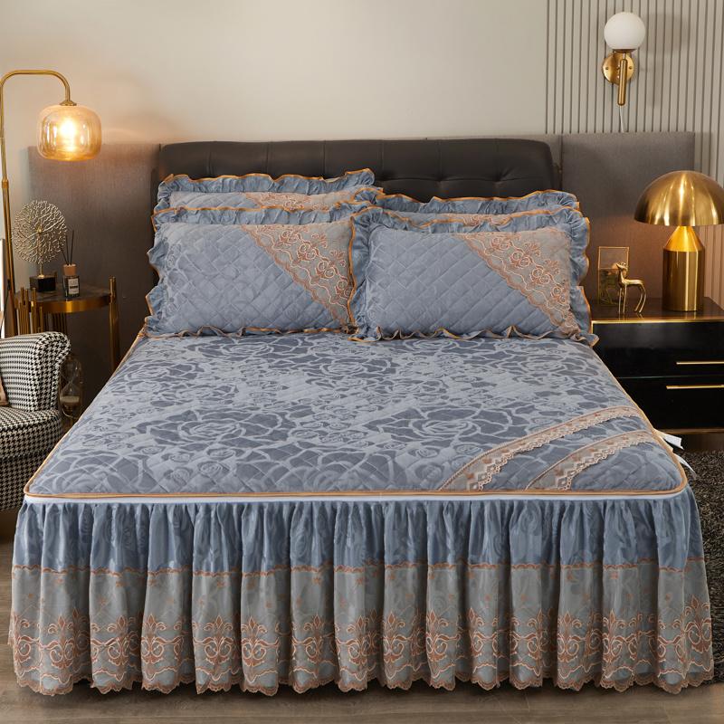 Winter Lace Velvet Fitted Sheet, Bed Skirt, Integrated Bedspread, Removable and Washable Quilted Short Plush Full-cover Plush Bed Cover