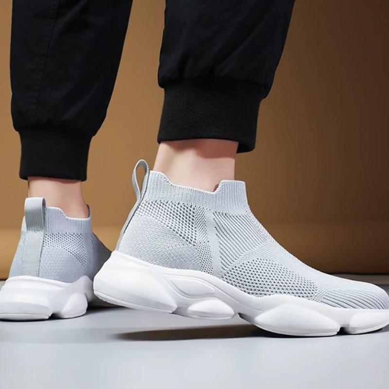 Elastic Socks Sports Shoes for Men Quick-Drying Miked Colour Jump On Clearance Sale Jogging HikingTrekking Man Casual Sneaker