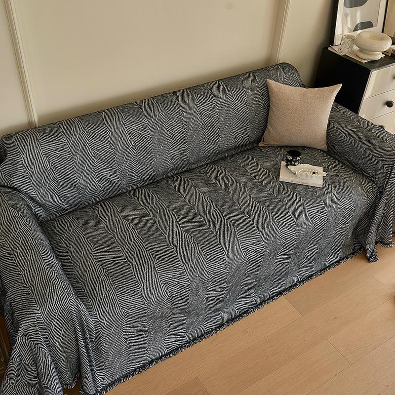 

Полосатое полотенце для дивана из шенилла для декора гостиной, градиентный узор, короткие плюшевые чехлы для диванов, чехлы с художественными кисточками 180x130