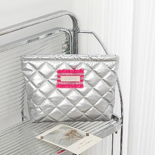 Women's Large Capacity Quilted PU Leather Makeup Bag -Travel Cosmetic Organizer Case Silver Wash Pouch with Inner Compartments