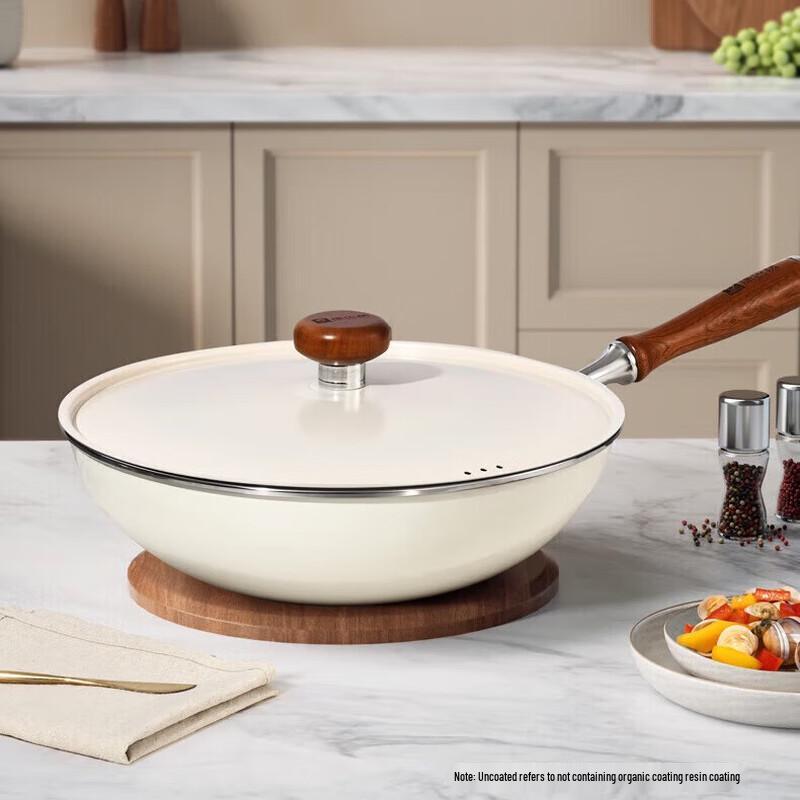 Kangbach Titanium Non-Coated Enamel Wok