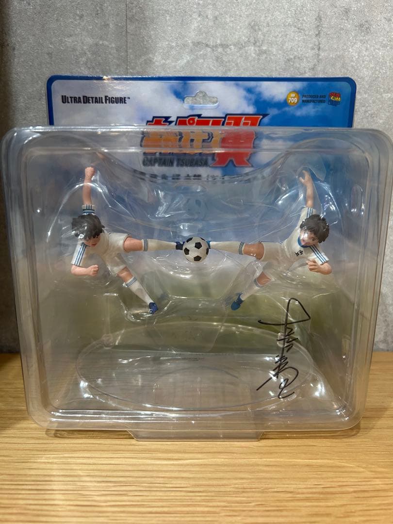 

[USED] Captain Tsubasa Yoichi Takahashi autographed figure Twin Shoot Tsubasa Ozora