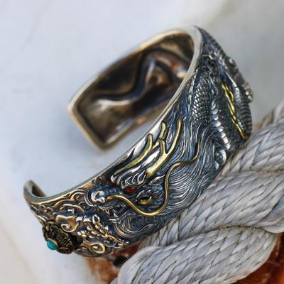 Dominerende en Krachtige Klassieke Chinese Stijl Sieraden Gesneden Open Armbanden voor Mannen en Vrouwen Casual Sieraden Accessoires Cadeaus