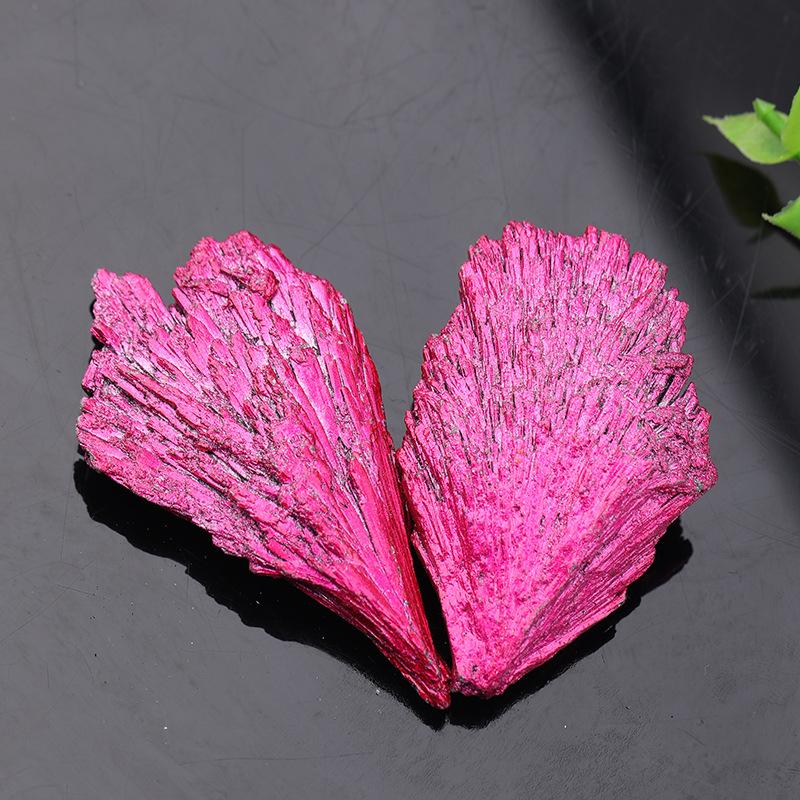 1 pcs Electroplated black tourmaline, peacock blue feathers, crystal clusters, mineral specimens, Taijing karst caves, modern decoration