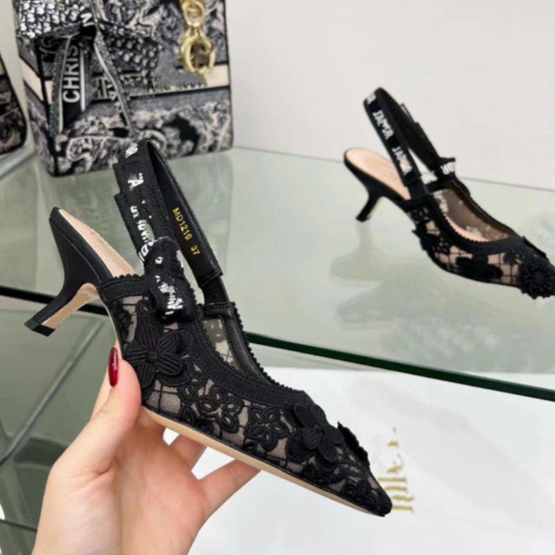 

Високі підбори Stiletto від D-Brand з бантом та квітковим мереживом 39