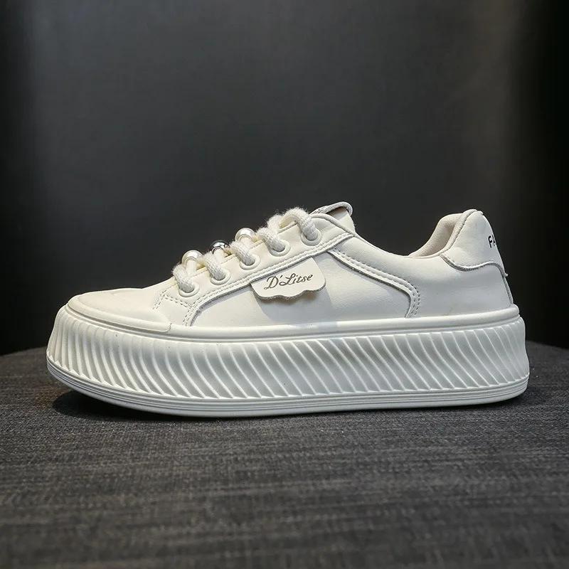 Fashion New Designer Fashion Platform Shoes for Women White Soft Sole Casual Sneakers Female Spring Autumn Sports Board Shoes Ladies