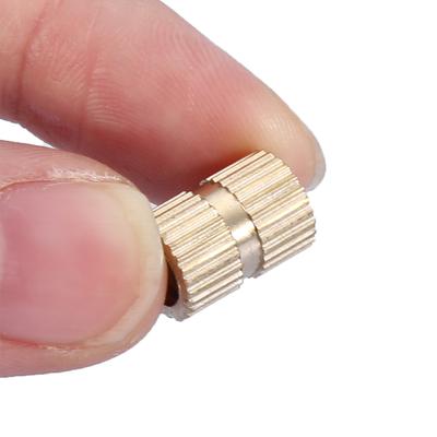 10 pezzi M6 Ottone Cilindrico Zigrinato Tondo Stampato Inserto Dadi Incorporati (M6*10L*8.3MM)