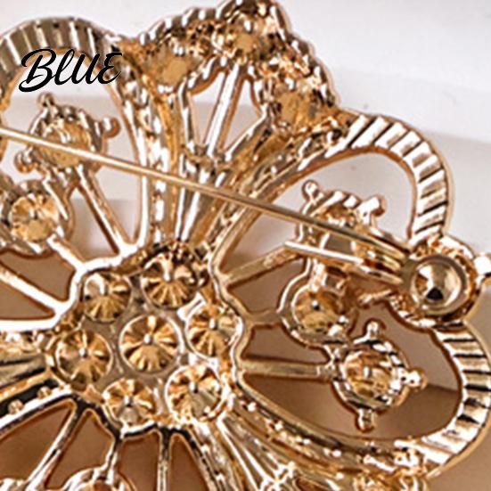 Floral Brooch Solid Alloy Brooch Hollow Pattern Lapel Pin