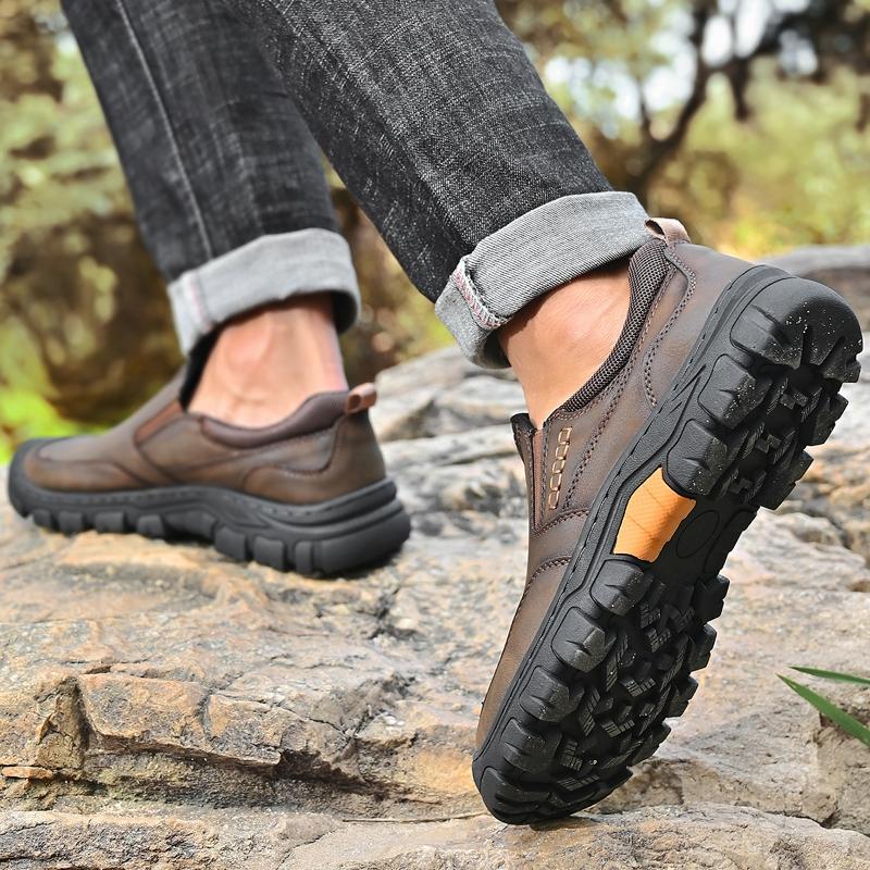 Hand Stitched Male's Leather Hiking Boots Outdoor Sneakers Walking Shoes Antiskid Travel Trainers Men's Slip On Shoes