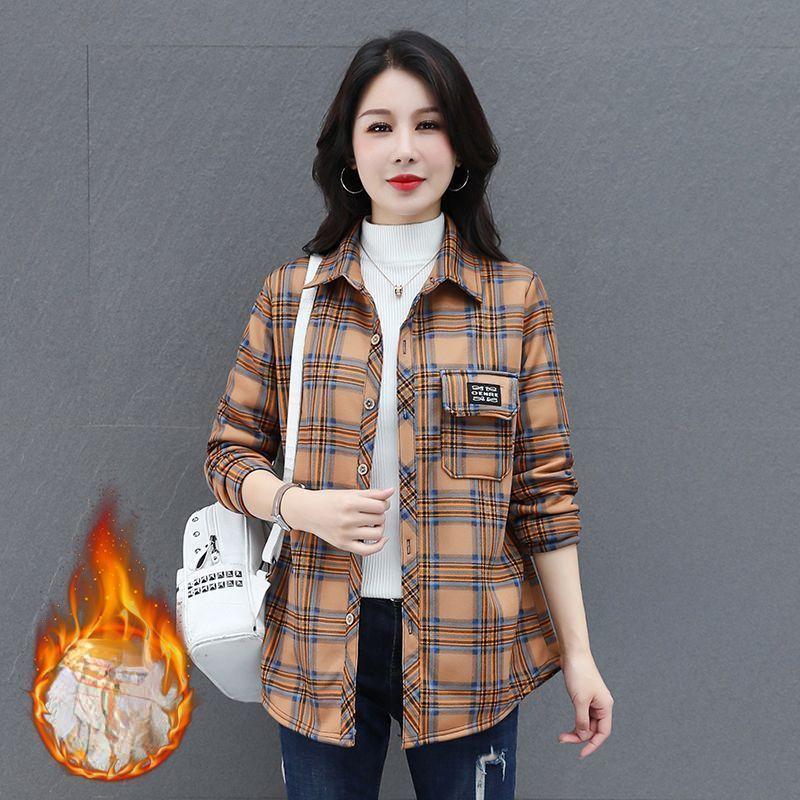 Women's Autumn Velvet Long Sleeved Warm Shirt, Middle-aged Mother's Plus Size Casual Plaid Jacket