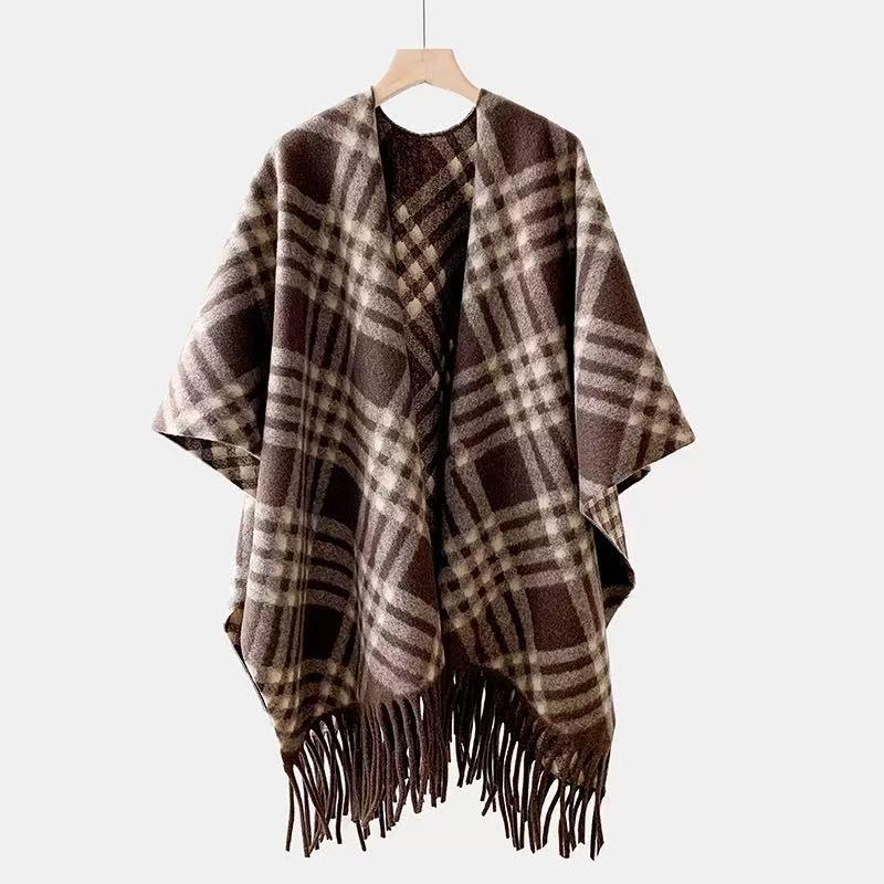 2025 New Women's High-End Color-Block Shawl Cape for Autumn and Winter Travel