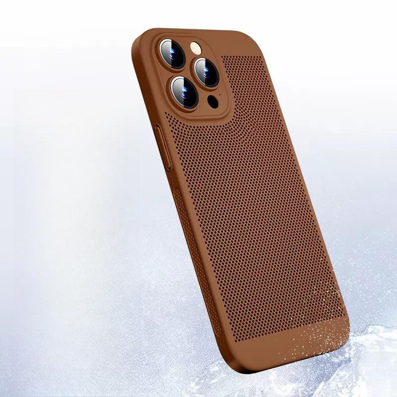 

Подходит для iPhone 16 Дышащий сетчатый охлаждающий чехол для мобильного телефона Матовый Apple 15pro Полностью закрывающий чехол с защитной пленкой для объектива 14 iPhone15 коричневый