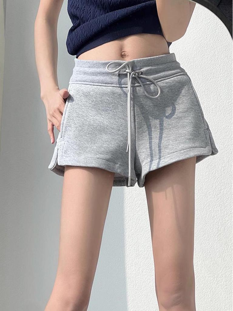 Shorts de Outono de Cintura Alta Estilo Street com Fenda e Cordão