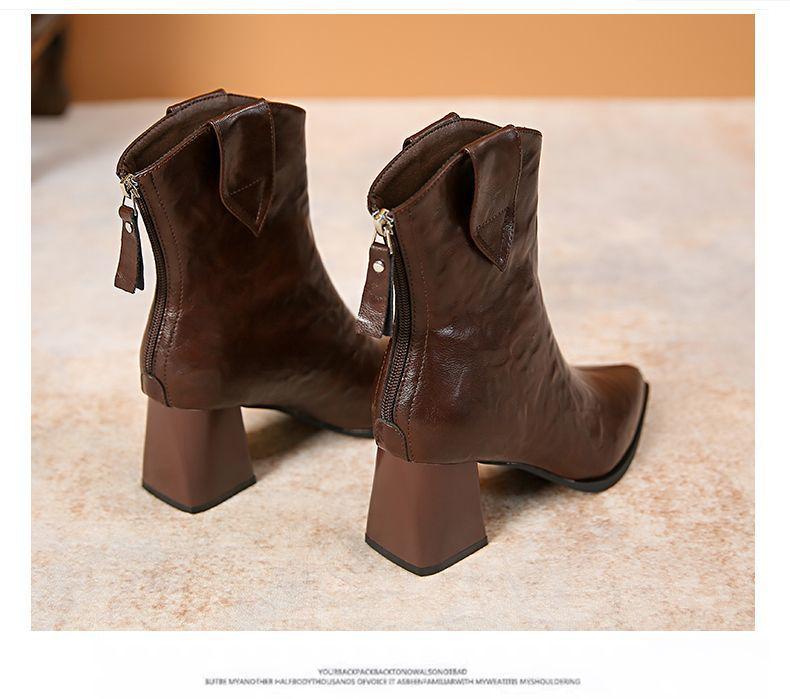 2025 Autumn/Winter Retro Pointed Toe Ankle Boots - Fashionable Martin Boots for a Cool, Versatile, Petite Slim Look