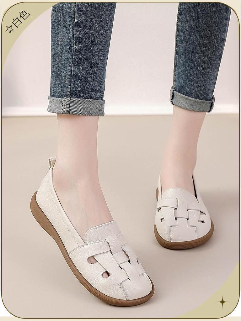 Genuine Leather Women's Summer Casual Comfort Sandals with Soft Soles and Perforated Design for Middle-Aged Moms