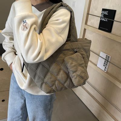 Women Quilted Shoulder Bag Large Capacity Diamond Grid Soft Padded Top-Handle Bag Travel Armpit Bag Space Cotton Tote Handbag