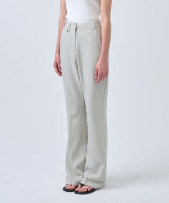 Partea inferioară (Îmbrăcăminte damă) – Pantaloni