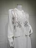 Elegant White Floral Embroidered Abaya Coat - Modern Middle Eastern Fashion