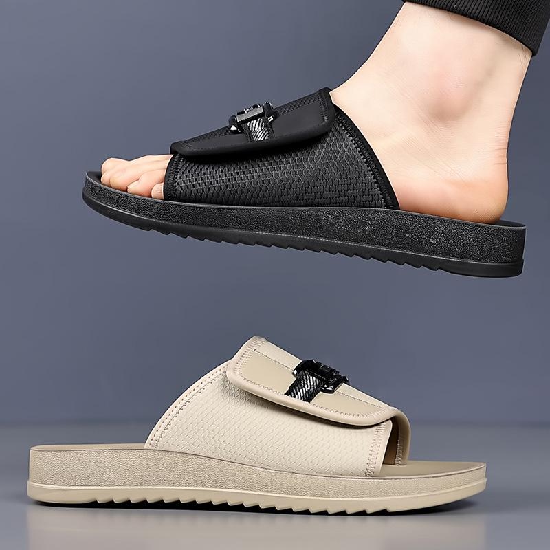 High Quality Solid Color Designer Slippers for Men Fashion Casual Summer Flat Flip Flops Male New Designer Slipper Shoes Man