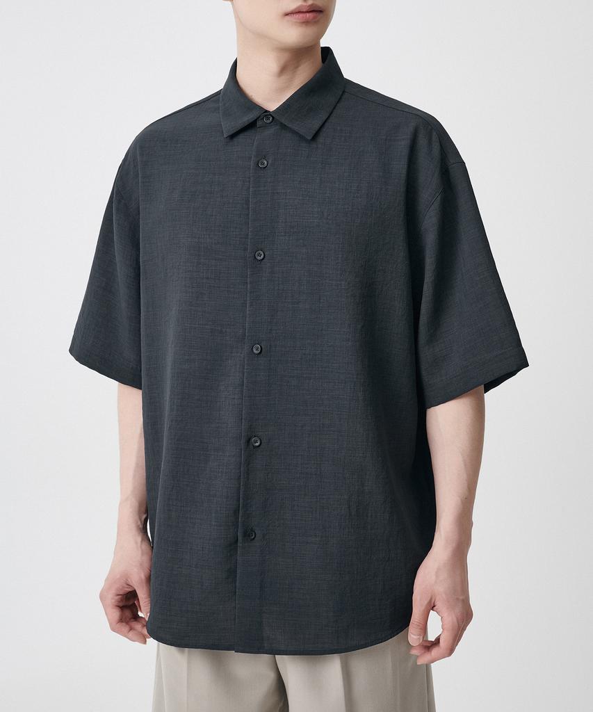 MUSINSA STANDARD Relaxed Linen-Like Short Sleeve Shirt [Dark Gray]