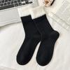 Women's Color Block Plush Wool Socks - Mid-Calf, Mink Velvet, Thick & Warm Retro Autumn/Winter Design