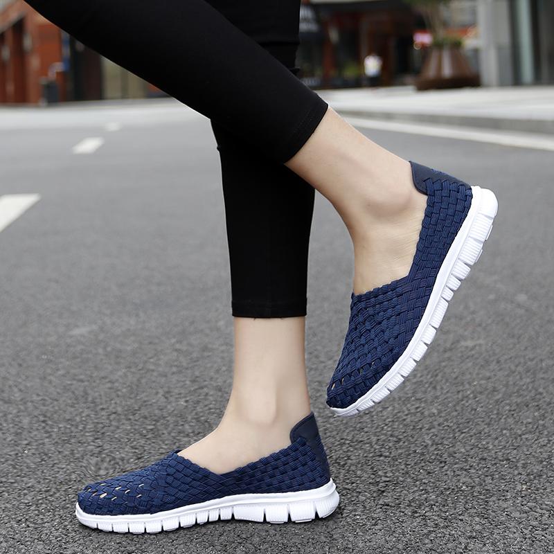 Dames Zomer Ademende Zilveren Moccasin Strandschoenen Dames Zwart Casual Instappers Rijschoenen Gevlochten Blauwe Platte Schoenen Sneakers Grote Maten