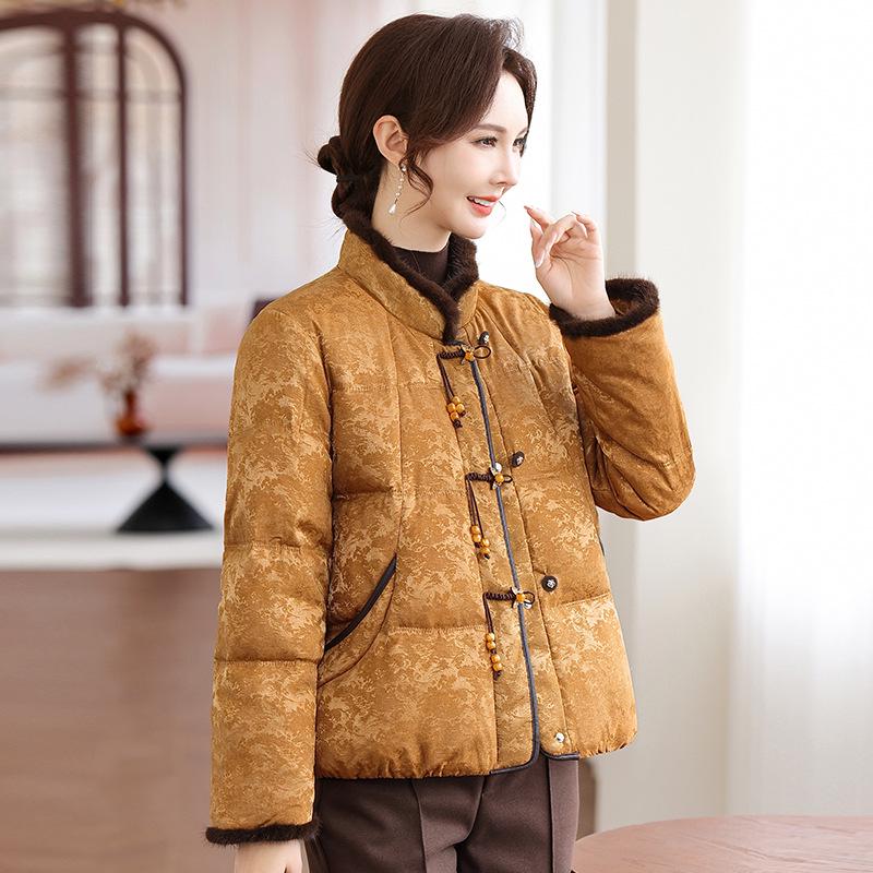 Stylish Chinese Winter Down Jacket for Middle-Aged & Elderly Women - 90% Duck Down Grandma Coat