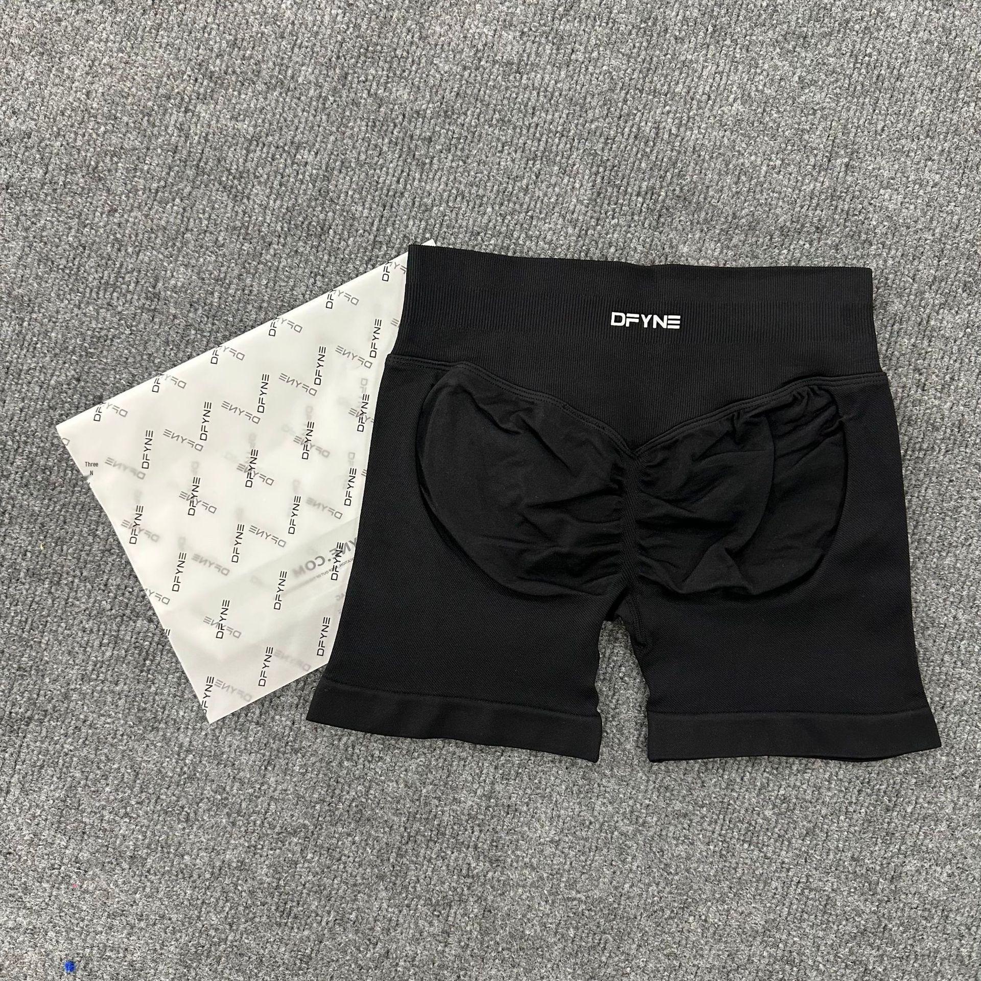 

Безшовні Швидкосохнучі Високоеластичні Шорти для Фітнесу, Йоги, Бігу DFYNE з Підтягуванням Сідниць, з Оригінальною Біркою та Сумкою Extra Small