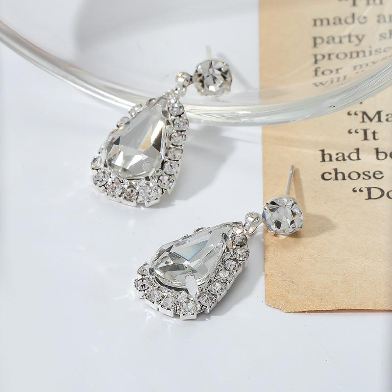 Elegante Wassertropfen Strass Kristall Zirkonia Steckerohrringe