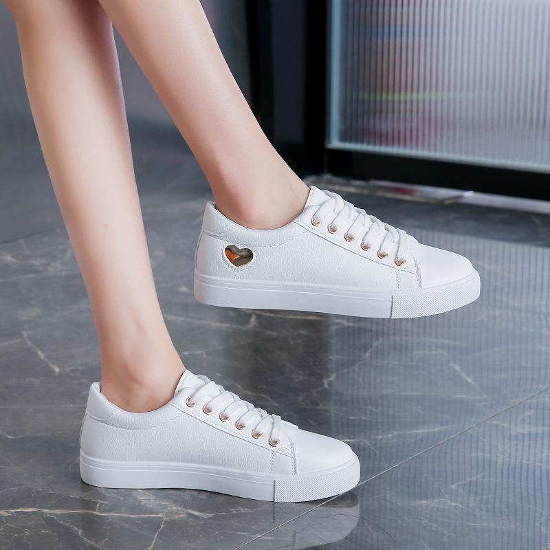 Versatile leather white shoes women's shoes 2025 trendy shoes popular autumn new autumn shoes Internet celebrity casual white shoes