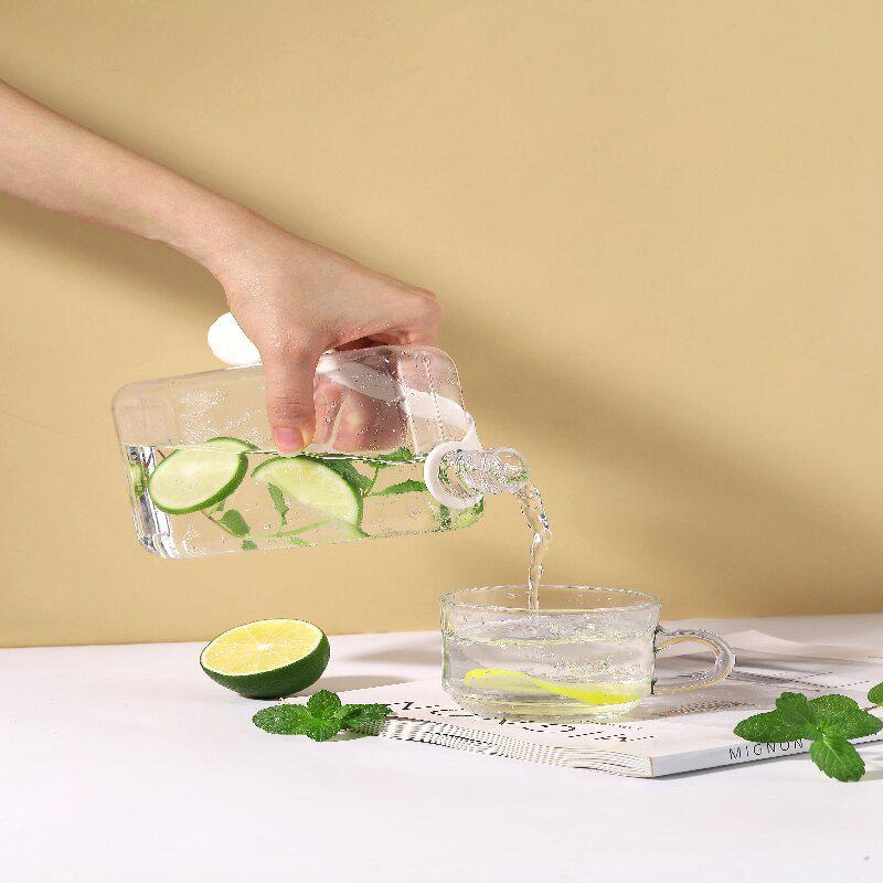 Tritan Handheld Flat Style Water Bottle - Fresh, Stylish, Portable Student Cup for Fruit Tea