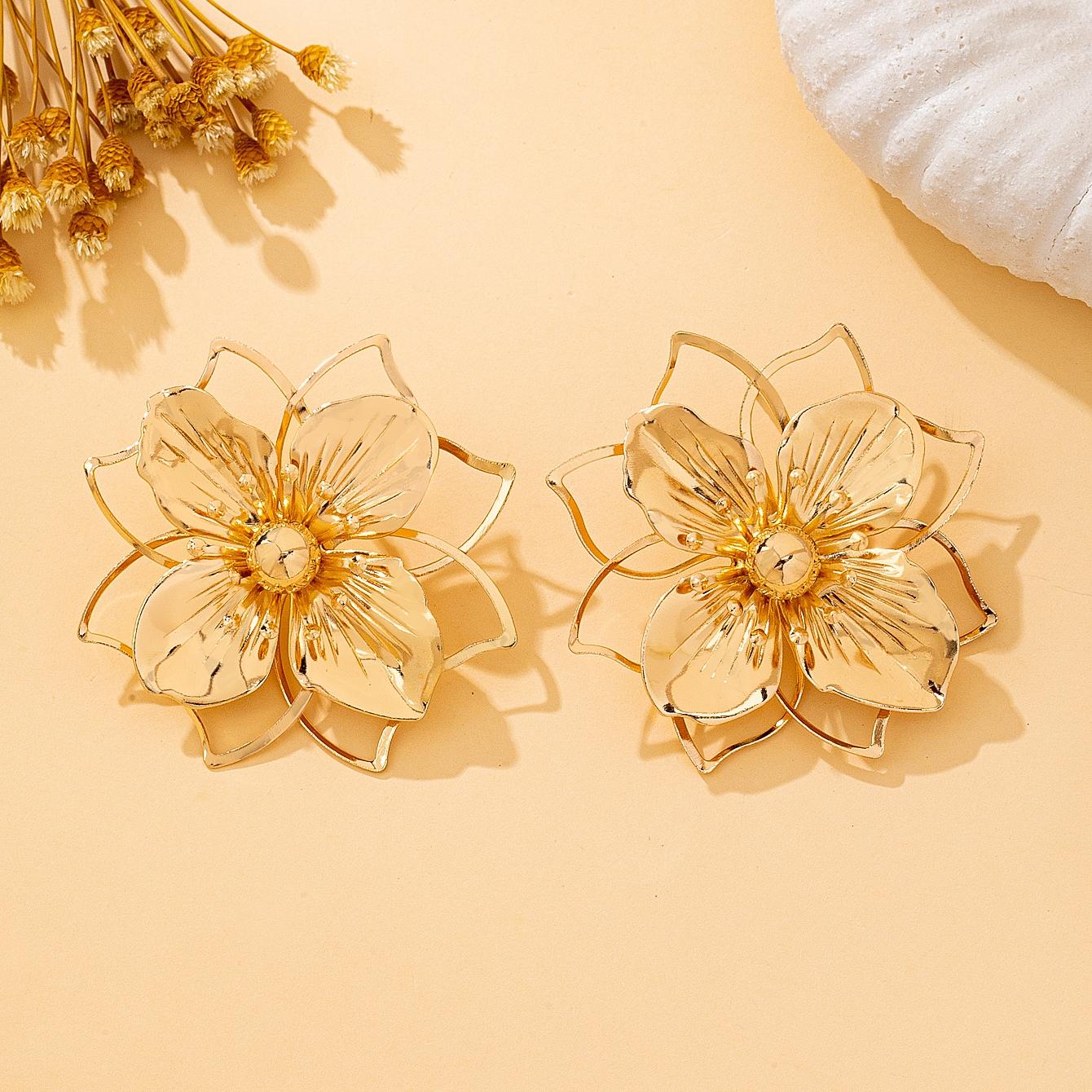 

Women s Earrings Women s Hollow Flower Earrings Are Sweet and Romantic, Suitable for Daily Wear and Vacation Wear