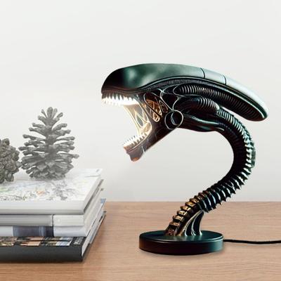 Yousheng Alien Creature Light Holder Resin Alien Statue Light Stand Desktop Decoration Lamp Holder Gift for Alien Lovers