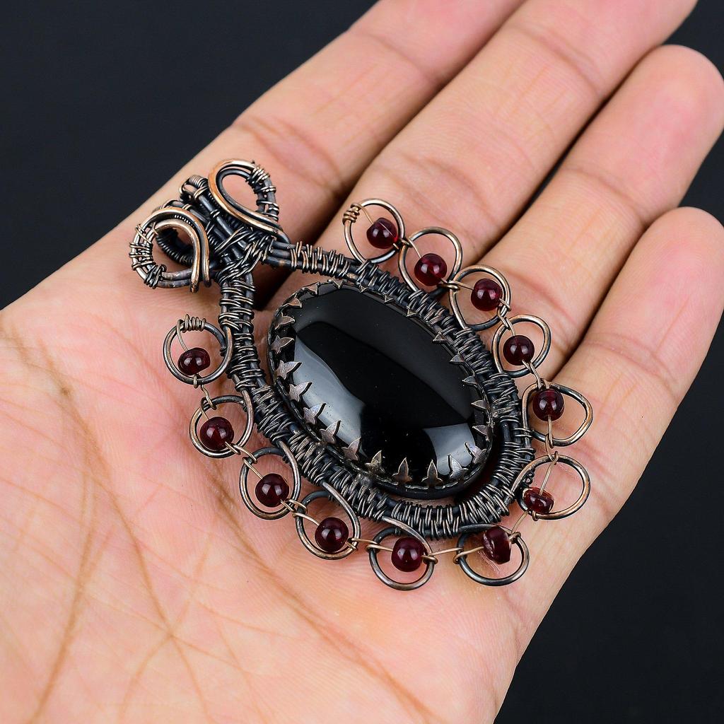 Schwarzer Onyx-Edelstein, reiner Kupferdraht, umwickelt, handgefertigter Anhänger-Schmuck