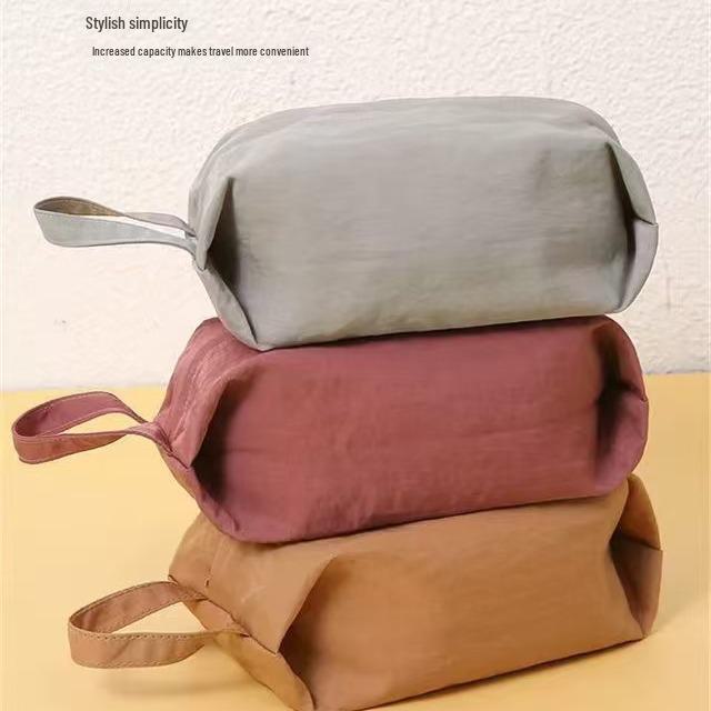 Portable Travel Underwear and Socks Storage Bag for Suitcase Packing