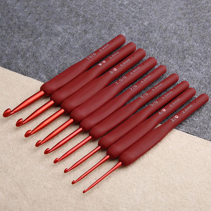 1/9PCS Crochet Hooks Kit Red Crochet Hooks Ergonomic Crochet Hook Set Soft Touch Aluminum Crochet Needle 2.0-6.0mm Crochet