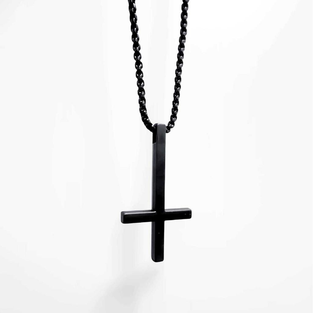 Geometrische Kruis Hanger Ketting Voor Mannen Met Roestvrijstalen Ketting En Edgy Stijl