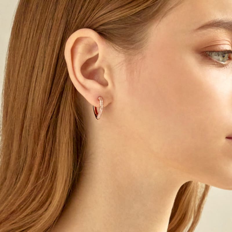 ELLE Jewelry 14K Heart Motif One-Touch Earrings (Gold Pin) ELGPEE413