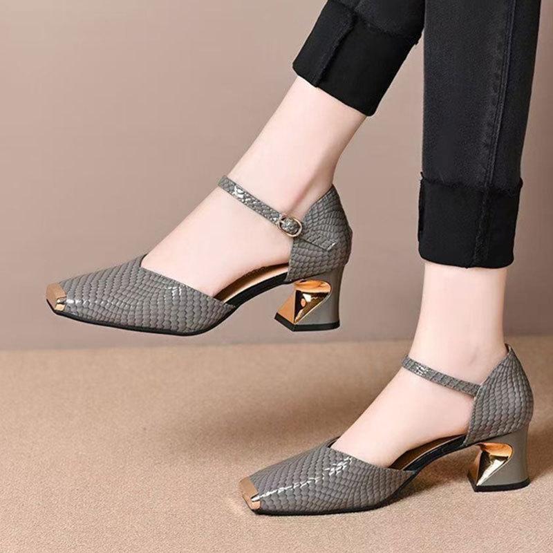 Premium metal iron head hollow sandals summer French temperament square head thick heel versatile comfortable bag head single shoes
