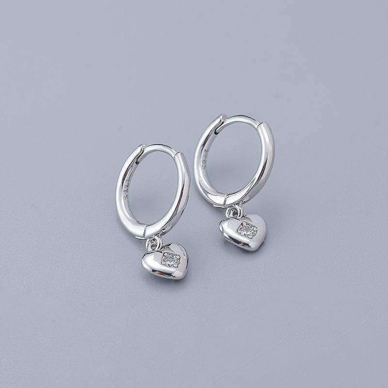 Female Coldness Style Fashion Niche Love Earrings 1 pair белый/золотой