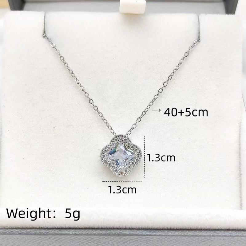 1 Pcs Lucky Flower Clover Copper Pendant Necklace Steel Clavicle Chain Women's Girls' Elegant Gift Accessories