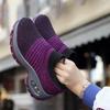 أحذية للنساء – أحذية رياضية