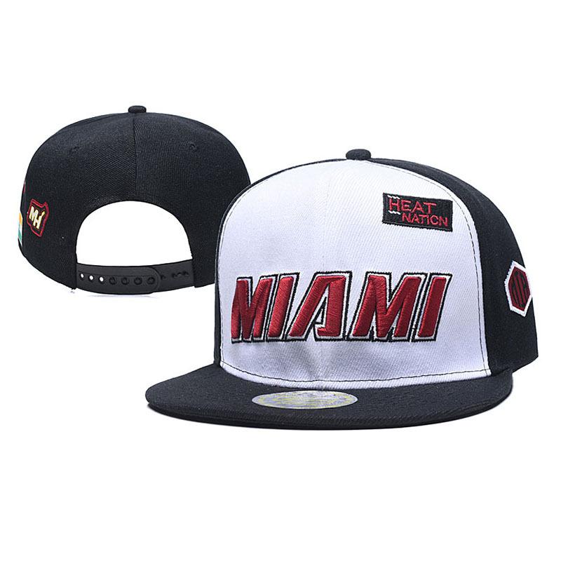 Letter D Adult Sports Hip Hop Casual Hat Sunshade Basketball Flat Edge Hat Baseball Cap